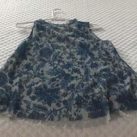 Blouse - Picture 2 of 3